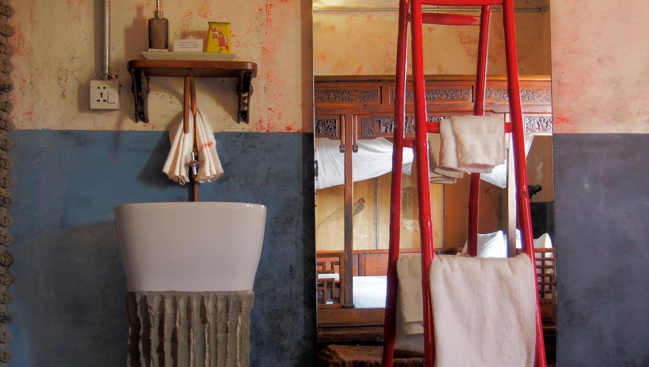 Hotel Bric-A-Brac Battambang Esterno foto