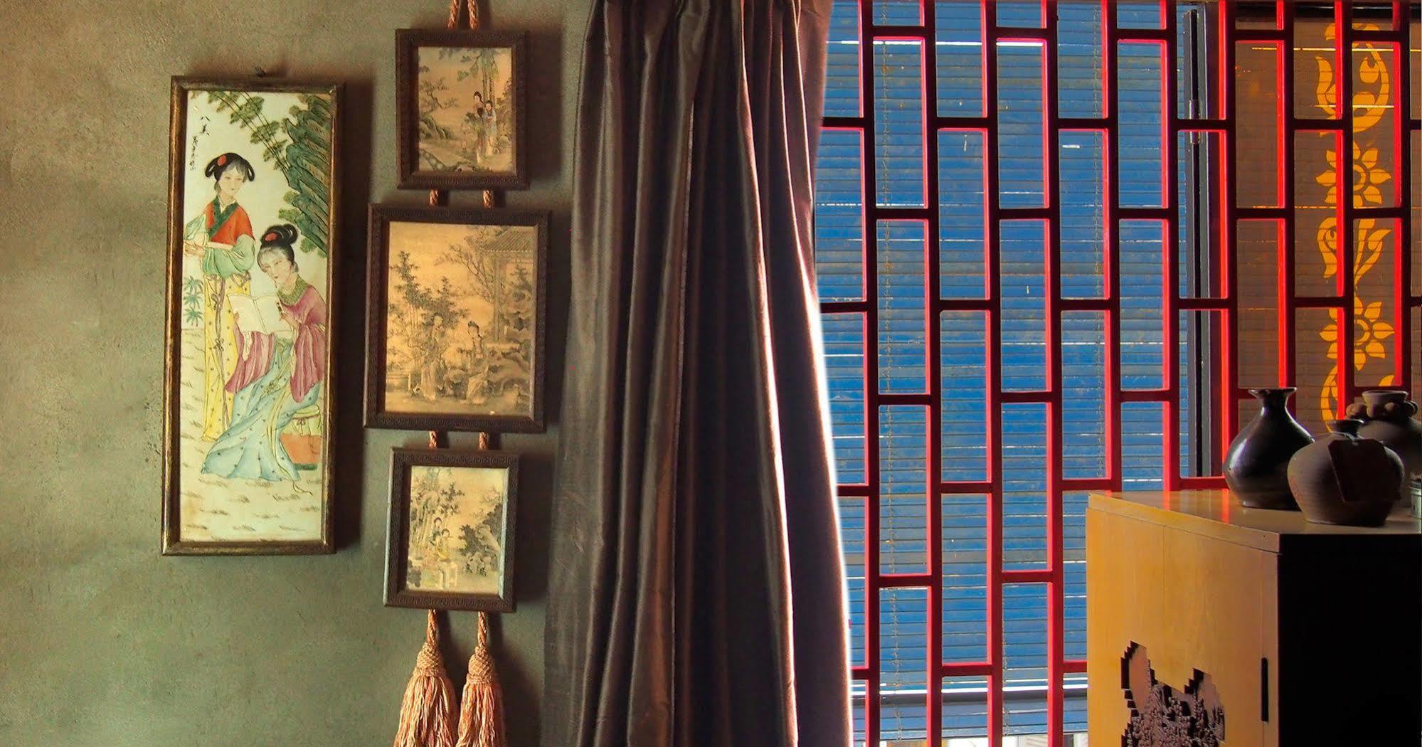 Hotel Bric-A-Brac Battambang Esterno foto